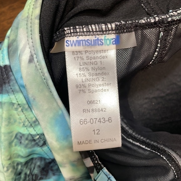 SWIMSUIT for All tropical leaf print - Picture 7 of 10